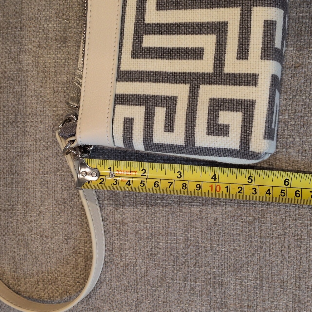 Spartina 449 De Renne East West Hipster Cream and Gray Crossbody Bag - Picture 7 of 14